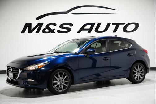 2018 Mazda Mazda3 Touring