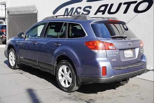 2013 Subaru Outback 2.5i Premium