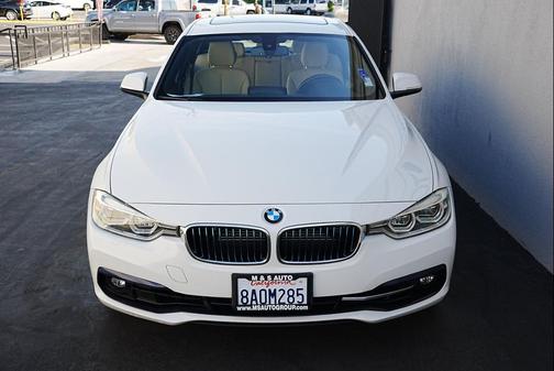 2018 BMW 330e iPerformance