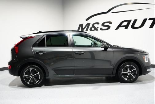 2023 Kia Niro EX