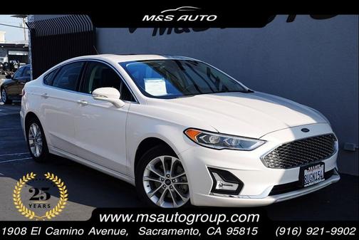 2020 Ford Fusion Plug-In Hybrid Titanium