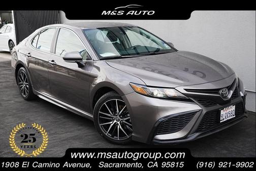 2024 Toyota Camry SE