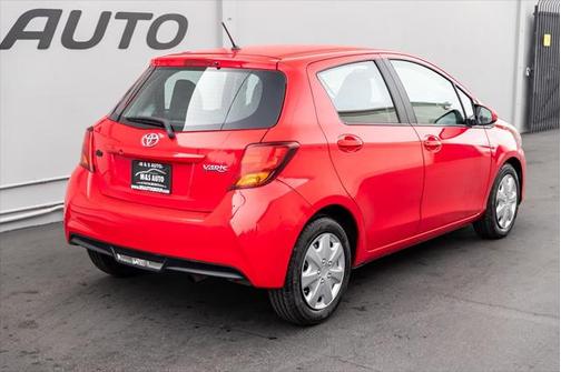 2015 Toyota Yaris L