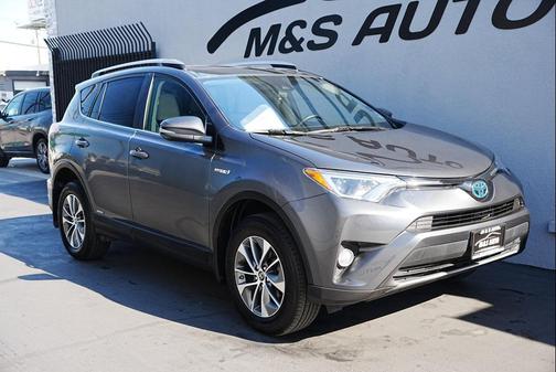 2018 Toyota RAV4 Hybrid XLE