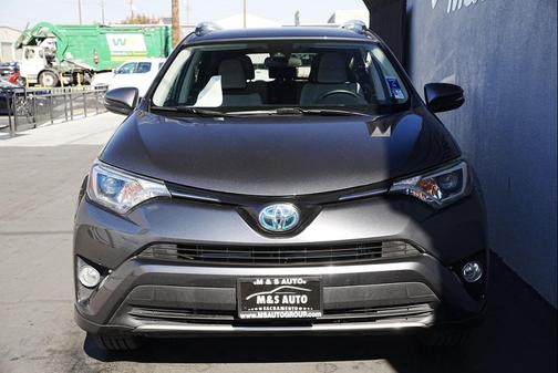 2018 Toyota RAV4 Hybrid XLE