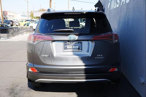 2018 Toyota RAV4 Hybrid XLE
