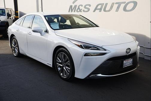 2021 Toyota Mirai Base