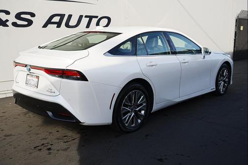 2021 Toyota Mirai Base