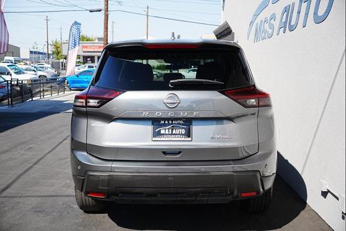 2024 Nissan Rogue SV