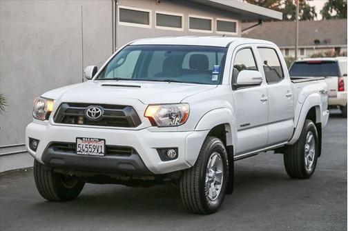 Super White 2015 Toyota Tacoma Base
