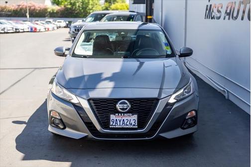 2020 Nissan Altima 2.5 SV