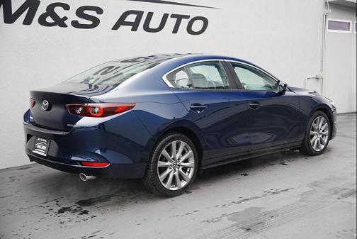 2025 Mazda Mazda3 FWD w/Preferred Package