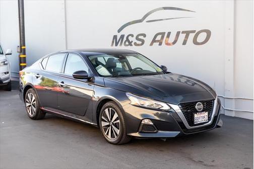 2021 Nissan Altima 2.5 SV