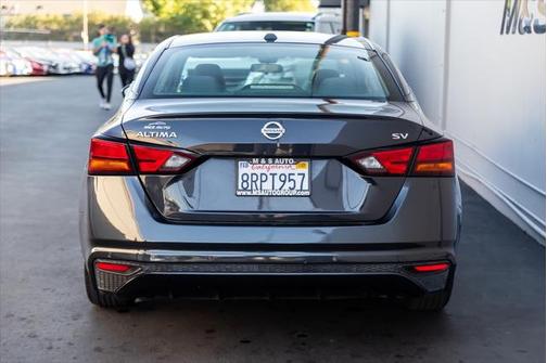 2021 Nissan Altima 2.5 SV