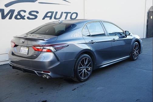 2021 Toyota Camry SE