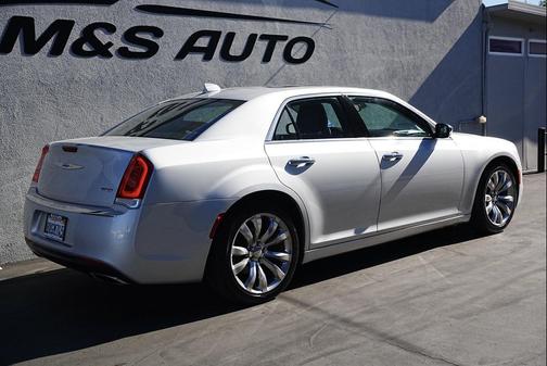 2020 Chrysler 300 Limited
