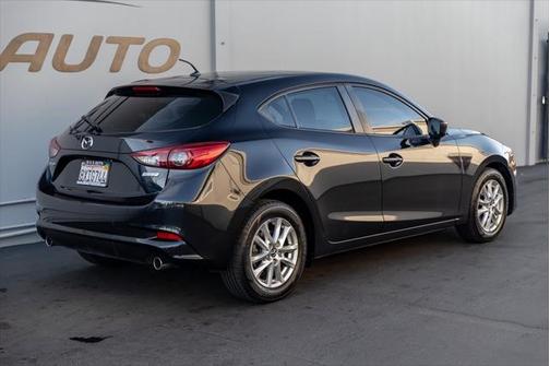 2017 Mazda Mazda3 Sport