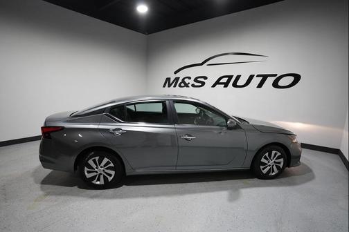 2022 Nissan Altima S FWD