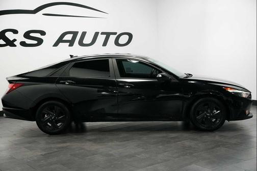 Onyx Black 2023 Hyundai ELANTRA SEL