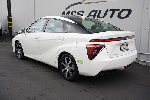 2019 Toyota Mirai Base