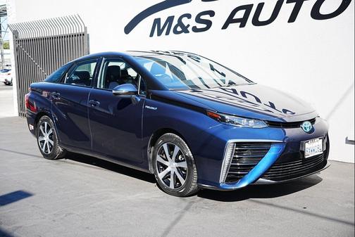 2017 Toyota Mirai Base