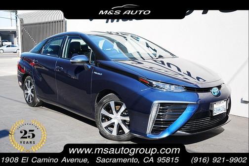 2017 Toyota Mirai Base