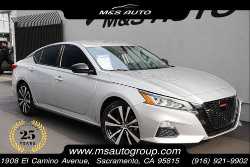 2022 Nissan Altima SR FWD