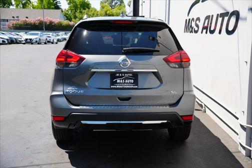 2017 Nissan Rogue SL