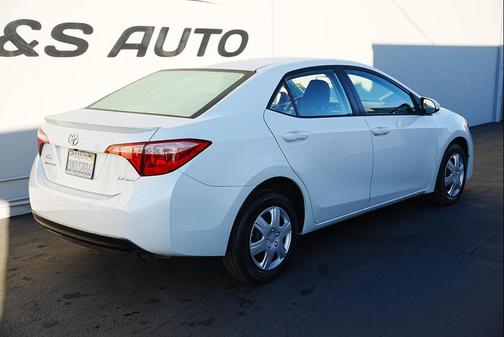 2017 Toyota Corolla LE ECO