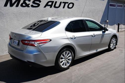 2019 Toyota Camry LE