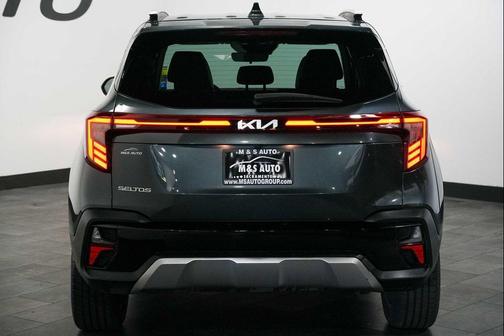 Gravity Gray 2024 Kia Seltos S