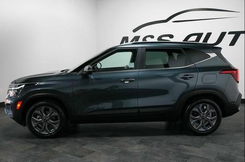 Gravity Gray 2024 Kia Seltos S