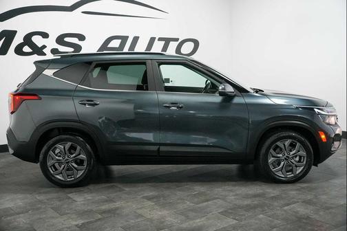 Gravity Gray 2024 Kia Seltos S