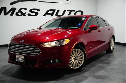 2016 Ford Fusion Hybrid SE