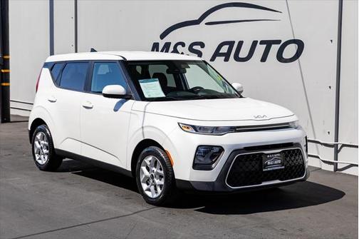 2022 Kia Soul LX