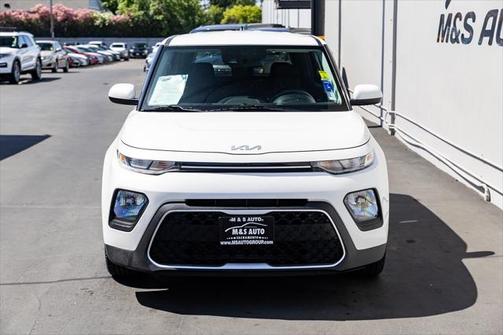 2022 Kia Soul LX