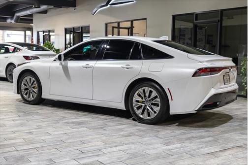 2021 Toyota Mirai Base