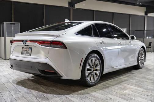 2021 Toyota Mirai Base