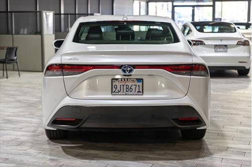 2021 Toyota Mirai Base