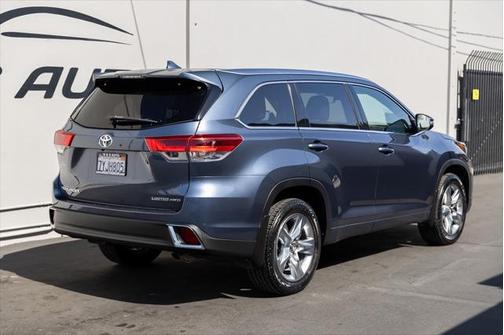 2017 Toyota Highlander Limited