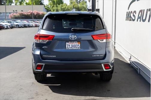 2017 Toyota Highlander Limited