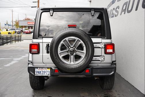 2020 Jeep Wrangler Unlimited Sahara