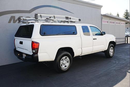 2022 Toyota Tacoma SR