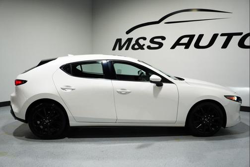 2020 Mazda Mazda3 FWD w/Premium Package