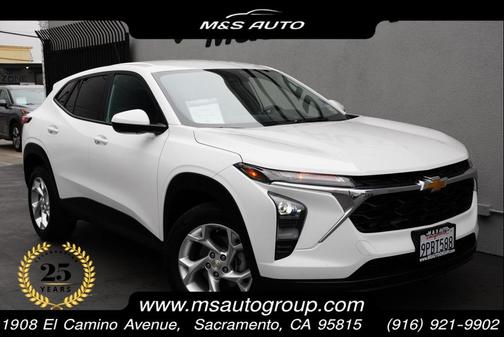 2025 Chevrolet Trax LS