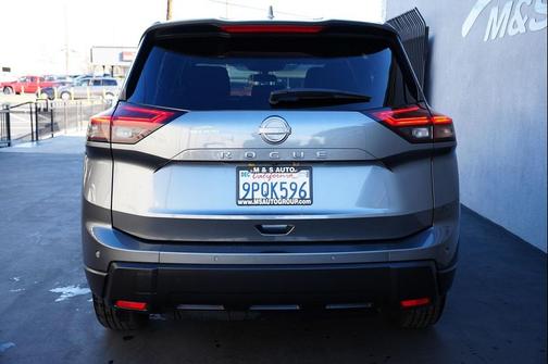 2025 Nissan Rogue SV