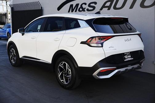 2024 Kia Sportage LX