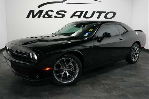 Pitch Black Clearcoat 2021 Dodge Challenger SXT