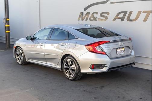 2018 Honda Civic EX-L