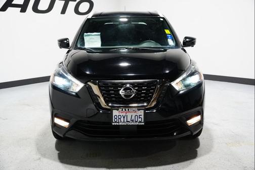 2020 Nissan Kicks SR